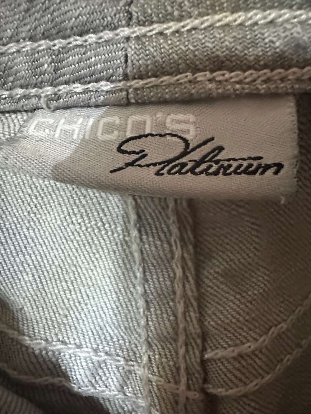 Women’s Light Gray Casual Jeans - Picture 3 of 4